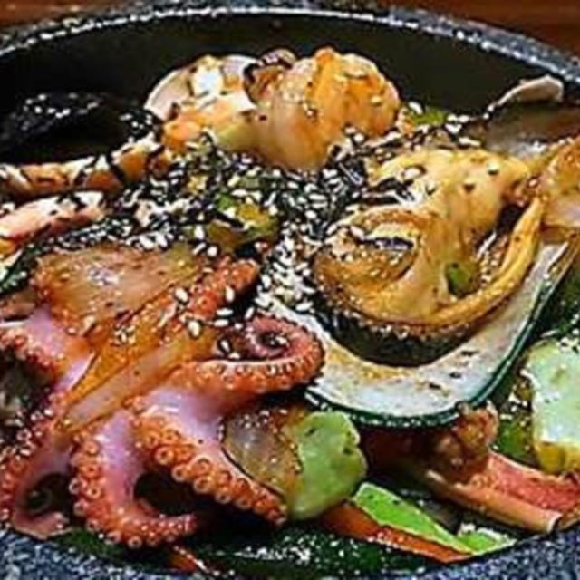 Seafood Dolsot Bibimbap.