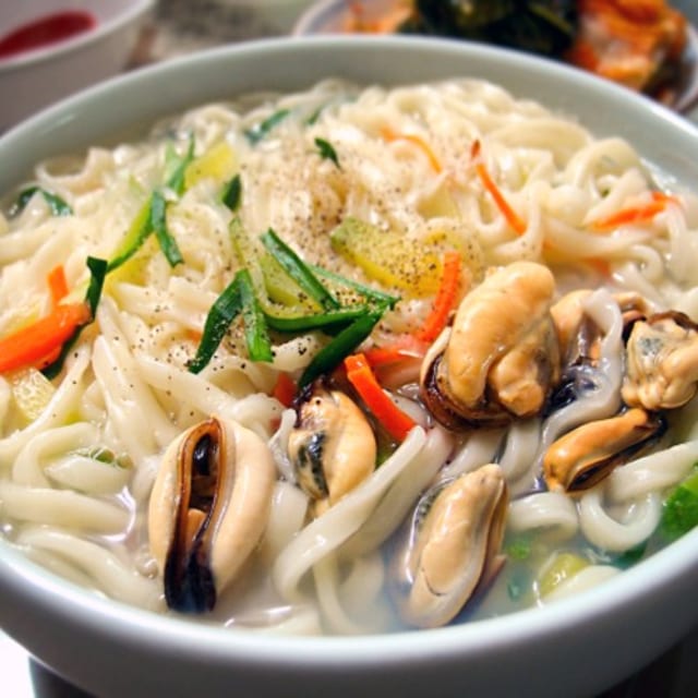 Kimchi Undon Noodle (김치우동).