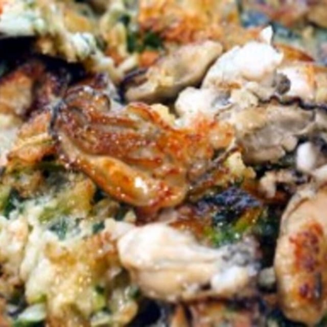 Oyster Pancake (굴파전).