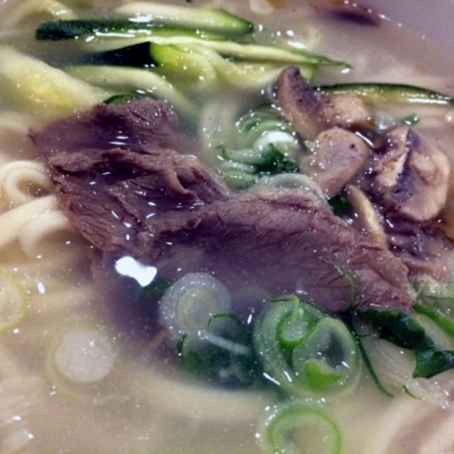 Seafood Kal Guk Su (해물칼국수).